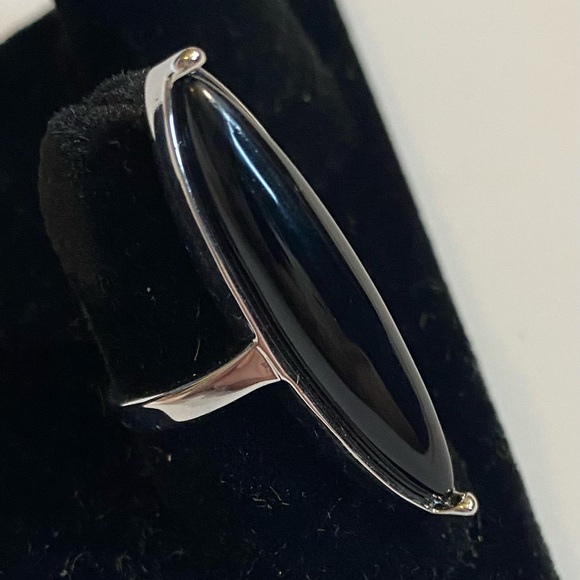 NEW Beyond Rings Genuine Onyx Elongated Silver Ring Size 7 - Picture 3 of 5